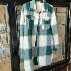 BIBI green plaid shacket knee length size medium